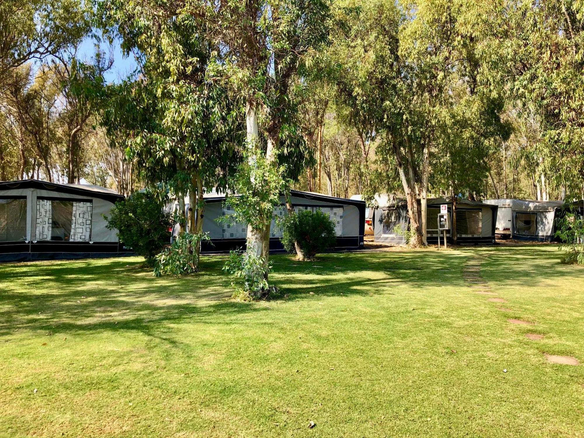 Camping Cala D'Ostia Pula Exterior foto
